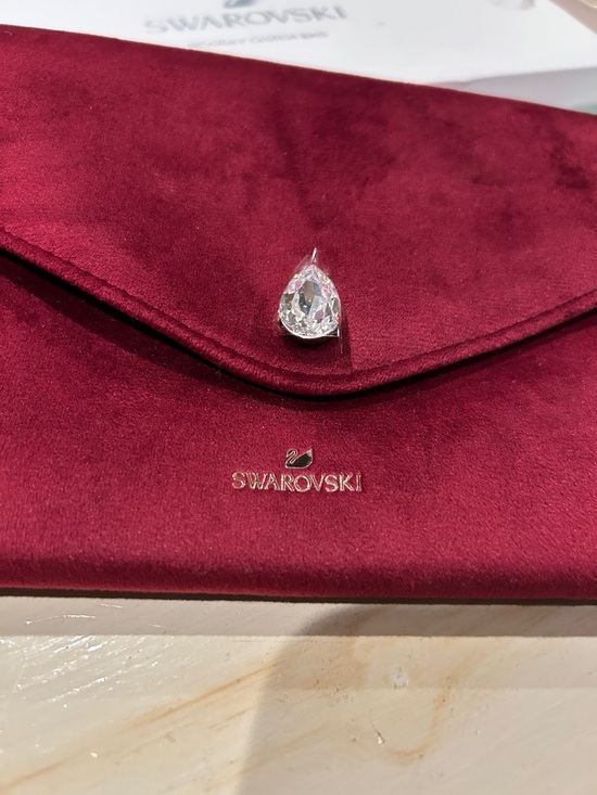 Swarovski Burgundy Red Crystal-Accent Envelope Clutch with Box - Picture 2 of 9